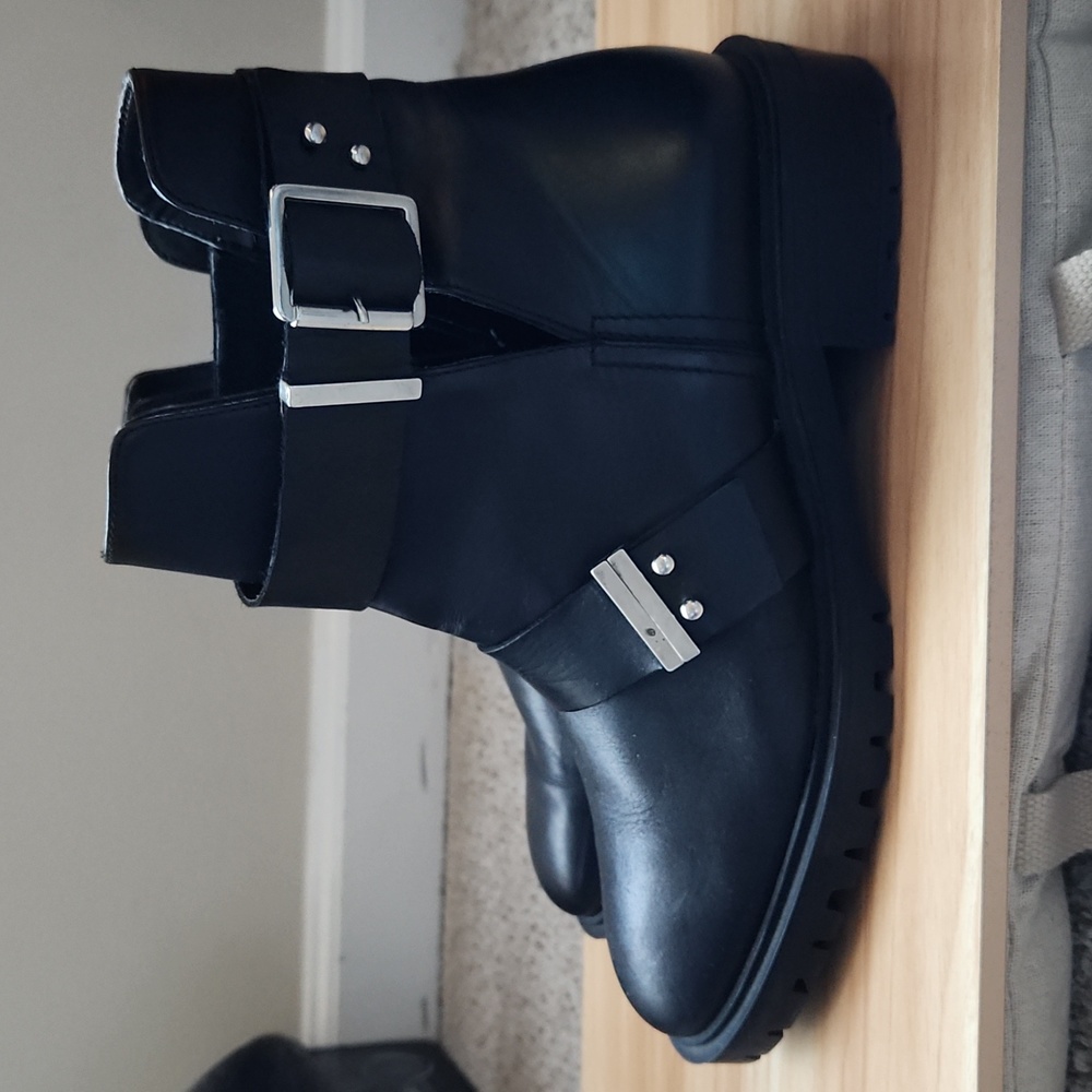 Zara Woman Black Booties